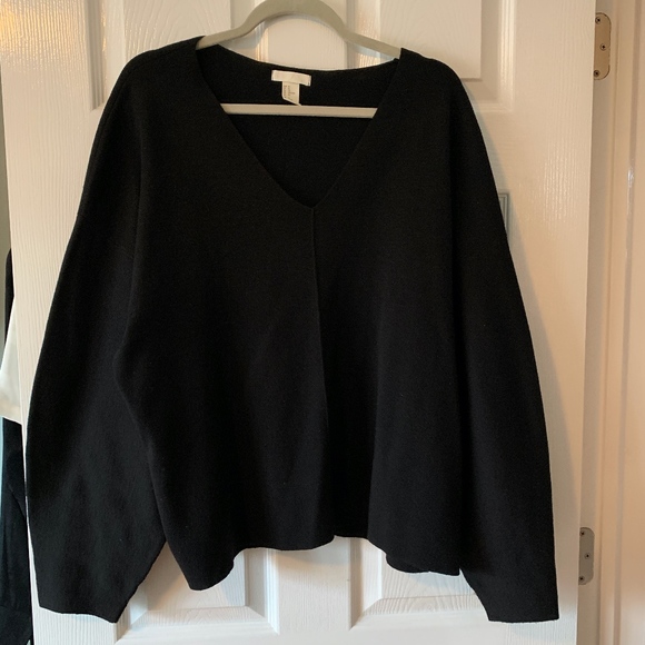 H&M Sweaters - H&M Black Sweater